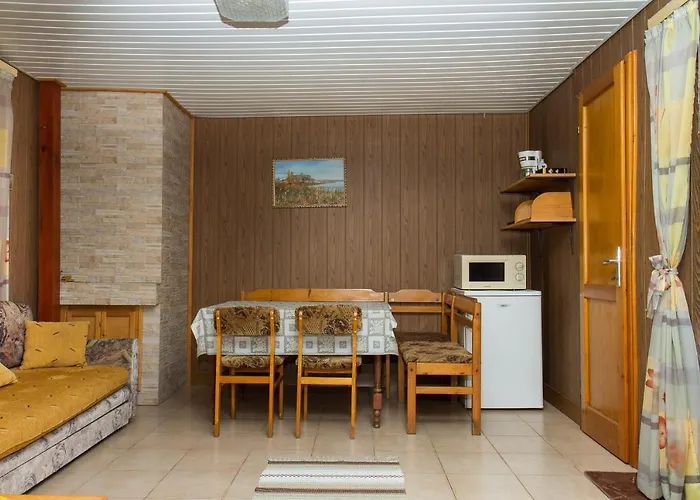 Chalet Familia Nyaralo 180 *