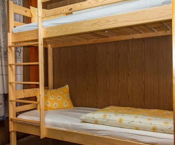 Familia Nyaralo 180 シャレー *