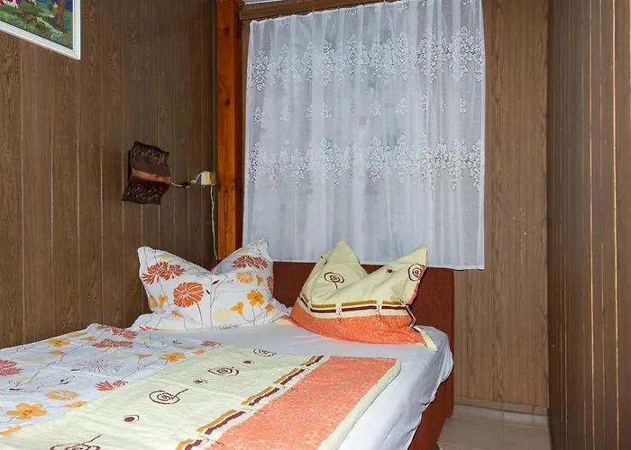 Familia Nyaralo 180 Balatonmáriafürdő